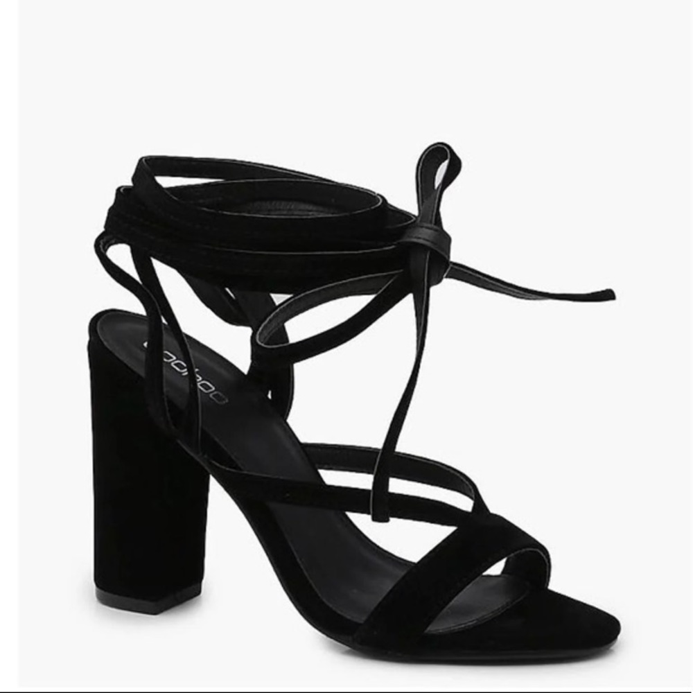 boohoo black heels with laces